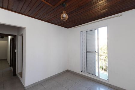 Casa para alugar com 100m², 3 quartos e 1 vaga Casa para alugar com 100m², 3 quartos e 1 vagaSuíte