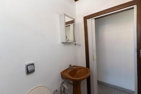 Casa para alugar com 100m², 3 quartos e 1 vaga Casa para alugar com 100m², 3 quartos e 1 vagaBanheiro 2