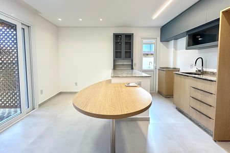 Casa para alugar com 55m², 2 quartos e 1 vagaSala 