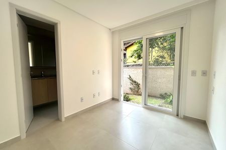 Casa para alugar com 55m², 2 quartos e 1 vagaSuíte 