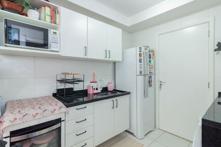 Cozinha de apartamento à venda com 1 quarto, 32m² em Vila Palmeiras, São Paulo