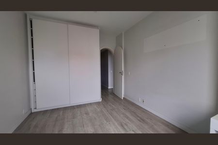 Apartamento para alugar com 192m², 3 quartos e 2 vagas Apartamento para alugar com 192m², 3 quartos e 2 vagasQuarto 2