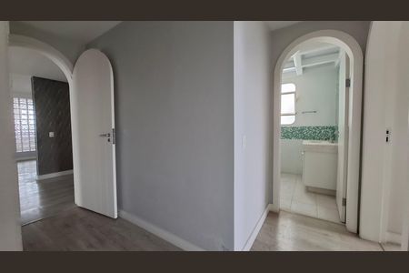 Apartamento para alugar com 192m², 3 quartos e 2 vagas Apartamento para alugar com 192m², 3 quartos e 2 vagasCorredor dos quartos
