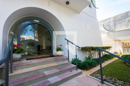 Apartamento para alugar com 192m², 3 quartos e 2 vagas Apartamento para alugar com 192m², 3 quartos e 2 vagasFachada do bloco