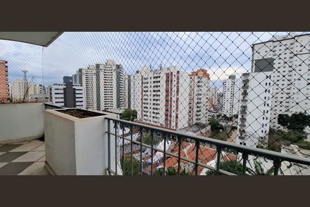 Apartamento para alugar com 192m², 3 quartos e 2 vagas Apartamento para alugar com 192m², 3 quartos e 2 vagasVaranda da Sala