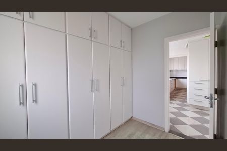 Apartamento para alugar com 192m², 3 quartos e 2 vagas Apartamento para alugar com 192m², 3 quartos e 2 vagasQuarto de Serviço