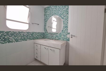 Apartamento para alugar com 192m², 3 quartos e 2 vagas Apartamento para alugar com 192m², 3 quartos e 2 vagasBanheiro 2