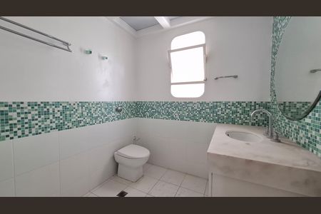 Apartamento para alugar com 192m², 3 quartos e 2 vagas Apartamento para alugar com 192m², 3 quartos e 2 vagasBanheiro 2