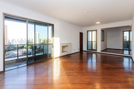 Apartamento para alugar com 217m², 3 quartos e 3 vagas Apartamento para alugar com 217m², 3 quartos e 3 vagasSala