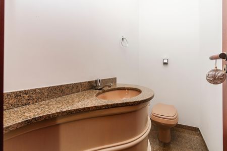 Apartamento para alugar com 217m², 3 quartos e 3 vagas Apartamento para alugar com 217m², 3 quartos e 3 vagasLavabo
