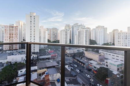 Apartamento para alugar com 217m², 3 quartos e 3 vagas Apartamento para alugar com 217m², 3 quartos e 3 vagasVaranda da Suíte 1
