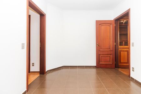 Apartamento para alugar com 217m², 3 quartos e 3 vagas Apartamento para alugar com 217m², 3 quartos e 3 vagasc