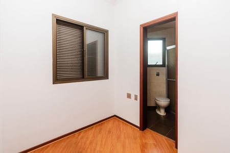 Apartamento para alugar com 217m², 3 quartos e 3 vagas Apartamento para alugar com 217m², 3 quartos e 3 vagasQuarto de Serviço