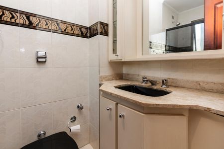 Apartamento para alugar com 217m², 3 quartos e 3 vagas Apartamento para alugar com 217m², 3 quartos e 3 vagasBanheiro da Suíte 2