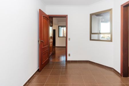 Apartamento para alugar com 217m², 3 quartos e 3 vagas Apartamento para alugar com 217m², 3 quartos e 3 vagasCopa