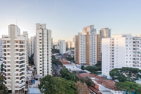 Apartamento para alugar com 217m², 3 quartos e 3 vagas Apartamento para alugar com 217m², 3 quartos e 3 vagasVista da Suíte 2