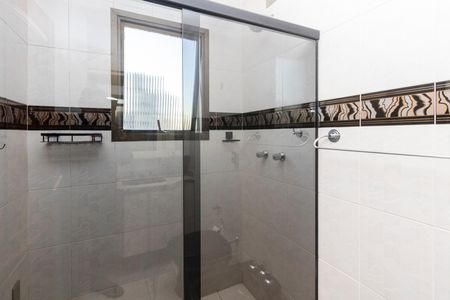 Apartamento para alugar com 217m², 3 quartos e 3 vagas Apartamento para alugar com 217m², 3 quartos e 3 vagasBanheiro da Suíte 2