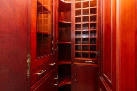 Apartamento para alugar com 217m², 3 quartos e 3 vagas Apartamento para alugar com 217m², 3 quartos e 3 vagasAdega