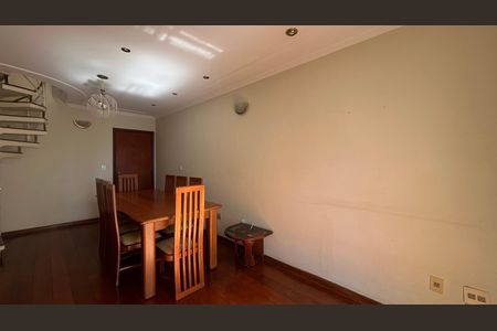 Apartamento para alugar com 184m², 3 quartos e 4 vagas