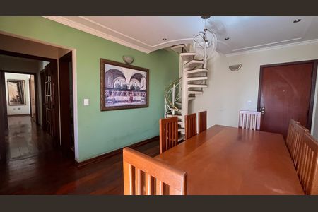 Apartamento para alugar com 3 quartos, 184m² em Chácara Primavera, Campinas