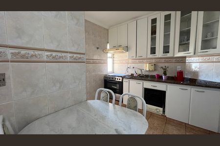 Apartamento para alugar com 184m², 3 quartos e 4 vagas