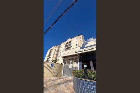 Apartamento para alugar com 184m², 3 quartos e 4 vagas