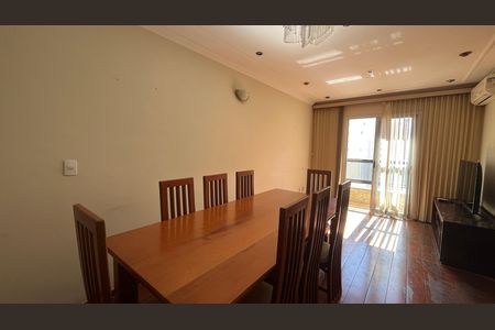 Apartamento para alugar com 184m², 3 quartos e 4 vagas
