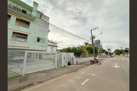 Apartamento para alugar com 62m², 2 quartos e 1 vagaVista da Rua