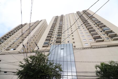 Apartamento para alugar com 50m², 2 quartos e 1 vagaÁrea comum - Fachada