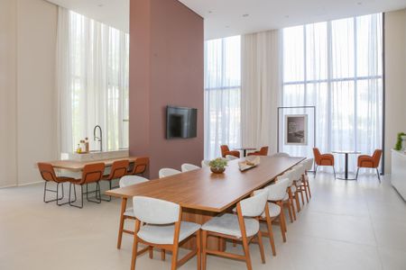 Apartamento à venda com 188m², 3 quartos e 2 vagas Apartamento à venda com 188m², 3 quartos e 2 vagasÁrea comum - Salão de festas