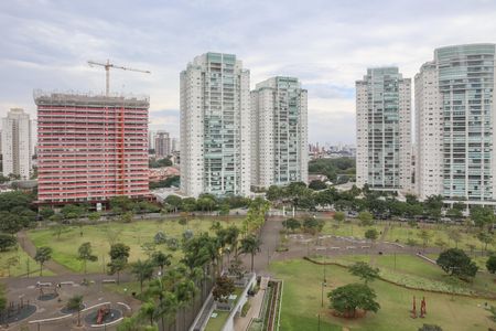 Apartamento à venda com 188m², 3 quartos e 2 vagas Apartamento à venda com 188m², 3 quartos e 2 vagasVista da Suíte 1