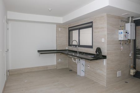 Apartamento à venda com 188m², 3 quartos e 2 vagas Apartamento à venda com 188m², 3 quartos e 2 vagasCozinha e Área de Serviço