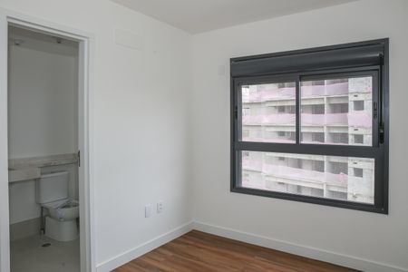 Apartamento à venda com 188m², 3 quartos e 2 vagas Apartamento à venda com 188m², 3 quartos e 2 vagasSuíte 2