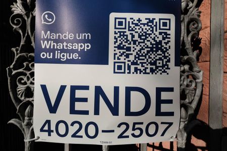 Casa à venda com 400m², 4 quartos e 4 vagasFachada