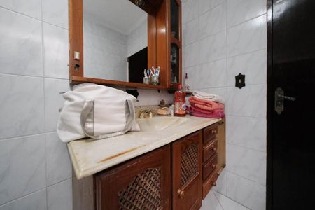 Casa à venda com 400m², 4 quartos e 4 vagasBanheiro 1