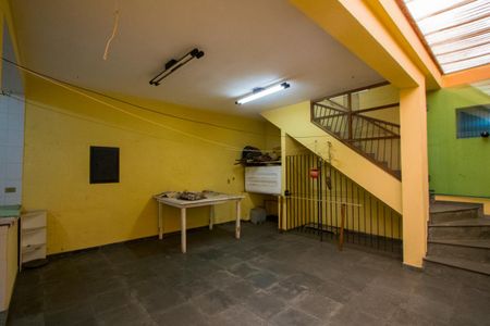 Área de serviço de casa à venda com 3 quartos, 360m² em Vila Homero Thon, Santo André