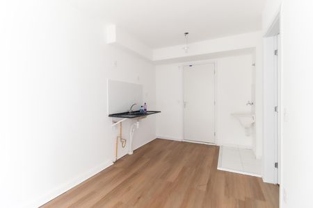 Sala - Cozinha de apartamento para alugar com 1 quarto, 27m² em Parada Xv de Novembro, São Paulo