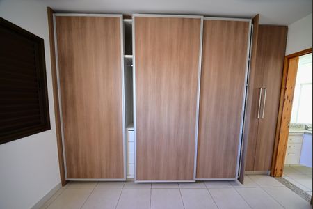 Apartamento para alugar com 108m², 3 quartos e 2 vagasSuíte