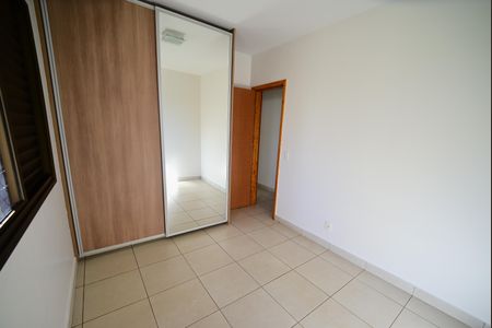 Apartamento para alugar com 108m², 3 quartos e 2 vagasQuarto