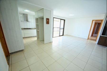 Apartamento para alugar com 108m², 3 quartos e 2 vagasCozinha