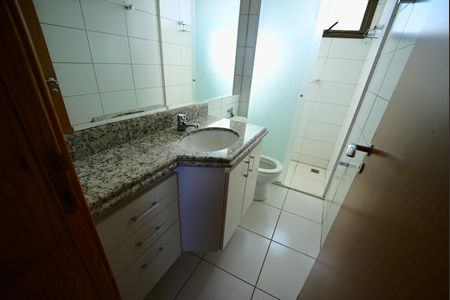 Apartamento para alugar com 108m², 3 quartos e 2 vagasBanheiro da Suíte