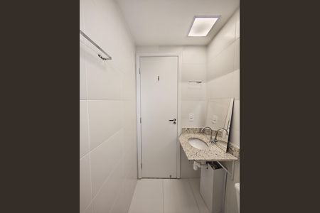 Apartamento para alugar com 47m², 2 quartos e sem vagaBanheiro