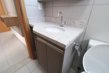 Apartamento para alugar com 70m², 3 quartos e 1 vagaBanheiro do Quarto 1