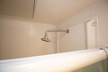 Banheiro Social de kitnet/studio à venda com 1 quarto, 40m² em Via Soho, Brasília
