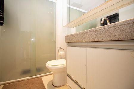 Banheiro Social de kitnet/studio à venda com 1 quarto, 40m² em Via Soho, Brasília