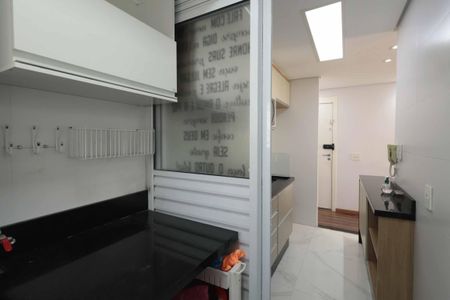 Apartamento à venda com 64m², 3 quartos e 1 vaga Apartamento à venda com 64m², 3 quartos e 1 vagaÁrea de Serviço
