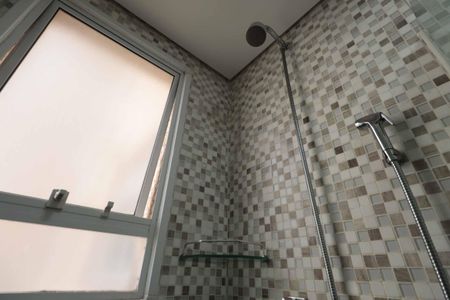 Apartamento à venda com 64m², 3 quartos e 1 vaga Apartamento à venda com 64m², 3 quartos e 1 vagaBanheiro da Suíte