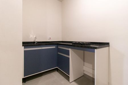 Apartamento para alugar com 27m², 1 quarto e sem vaga Apartamento para alugar com 27m², 1 quarto e sem vagaCozinha - Armários