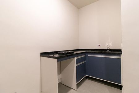 Studio para alugar com 27m², 1 quarto e sem vaga Studio para alugar com 27m², 1 quarto e sem vagaCozinha - Armários