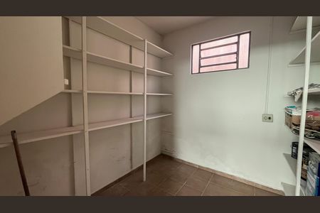 Casa para alugar com 260m², 3 quartos e 2 vagas